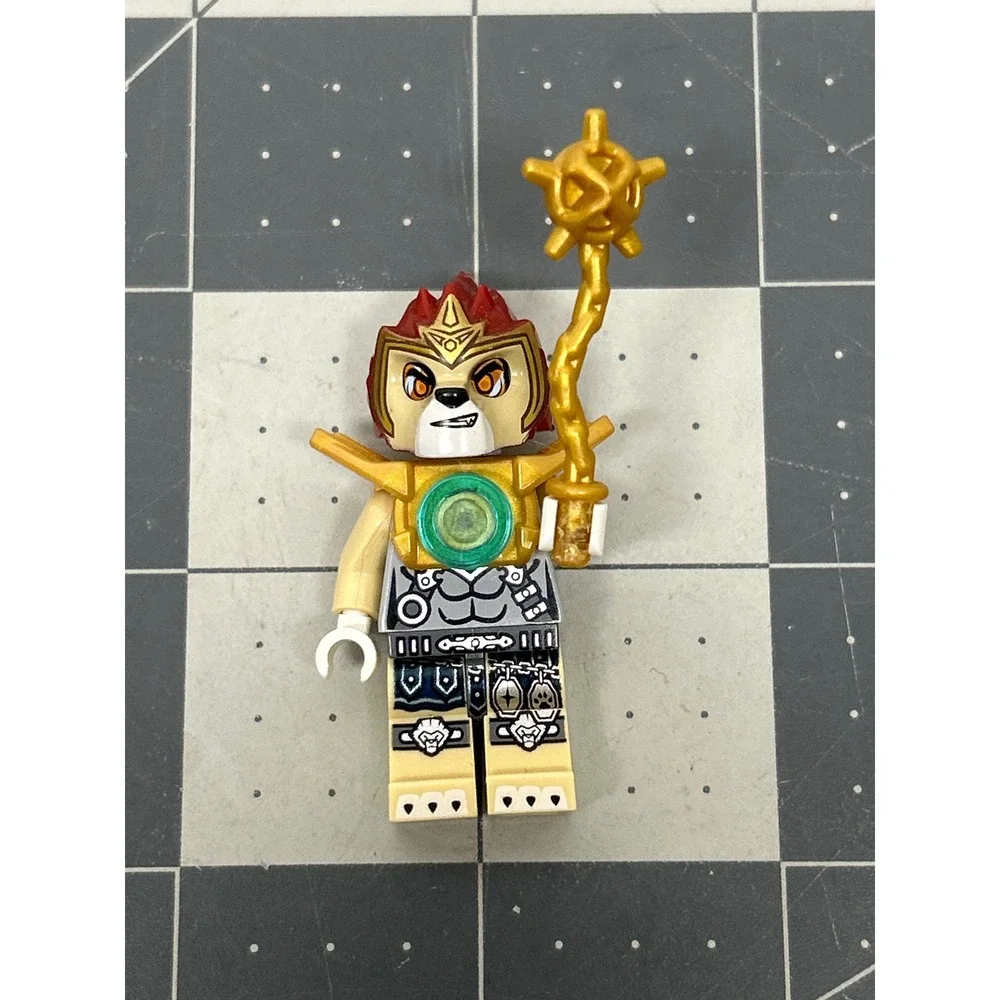 LEGO Legends of Chima Equila Ewar Minifigure Eagle loc103 Staff Armor Helmet